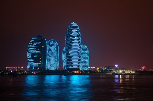 小游戏黑乌鸦大结局是什么（有一个游戏里面有乌鸦）